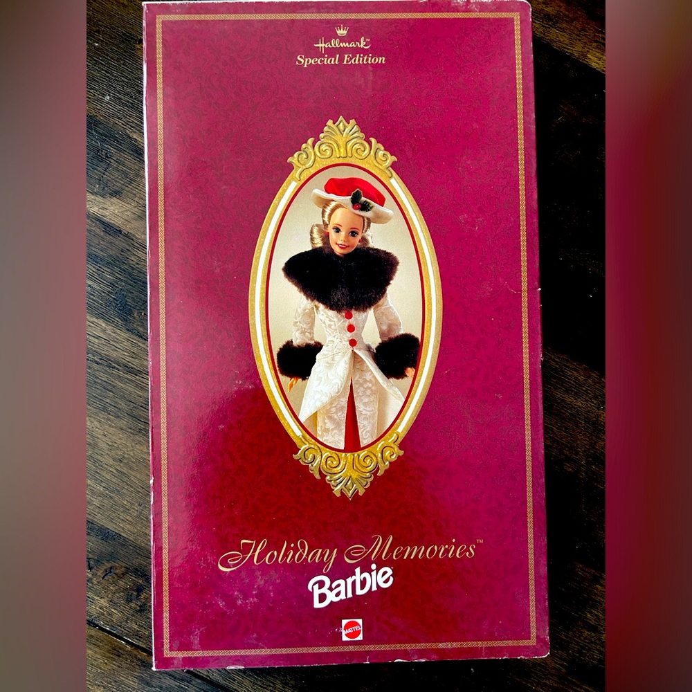 Hallmark Holiday Memories Barbie 1995